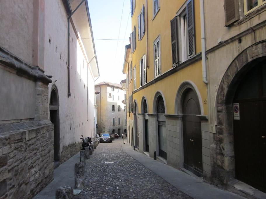 Casa Lalla In Centro Storico A แบร์กาโม ภายนอก รูปภาพ